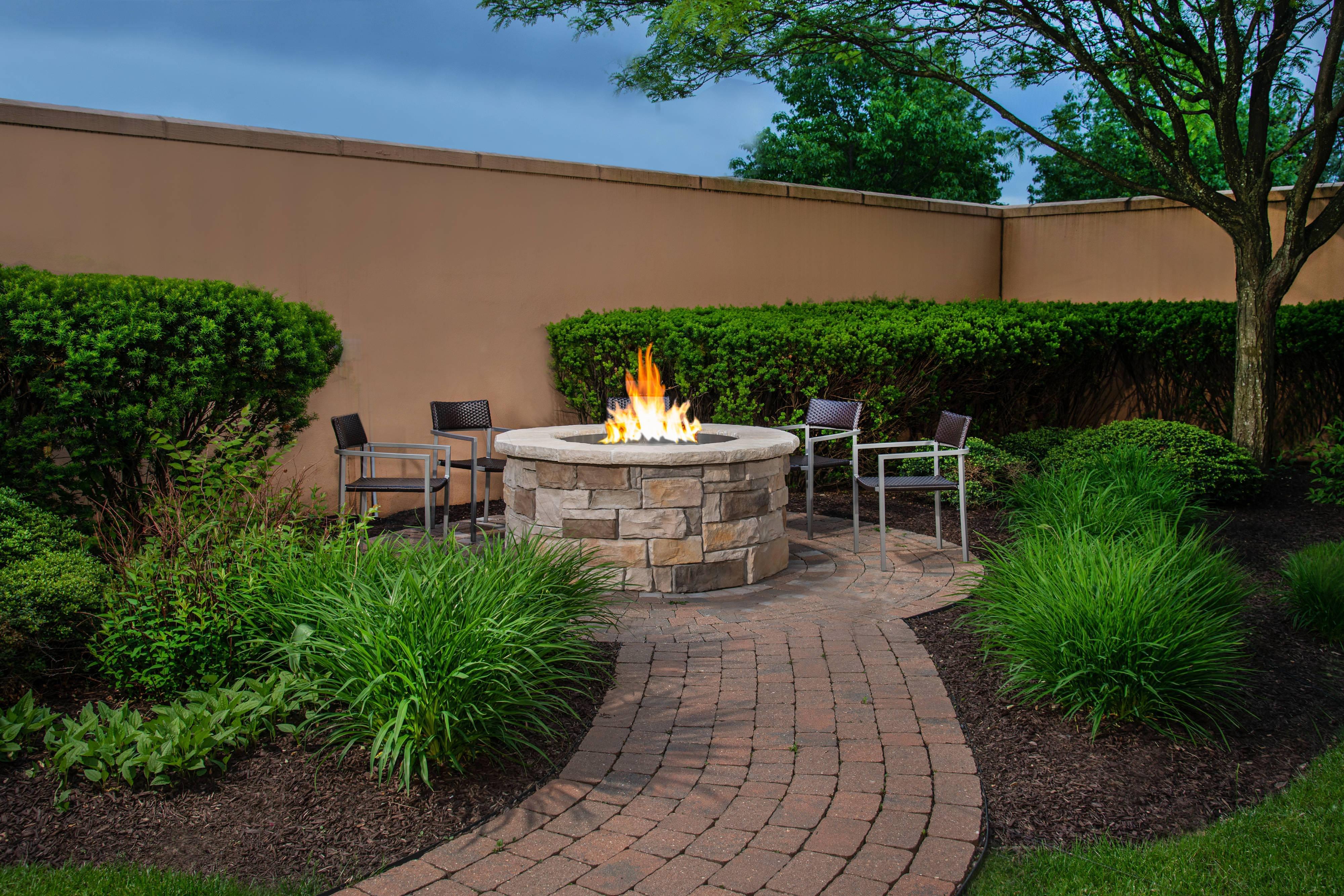 Sonesta Select Allentown Bethlehem Airport Exterior photo