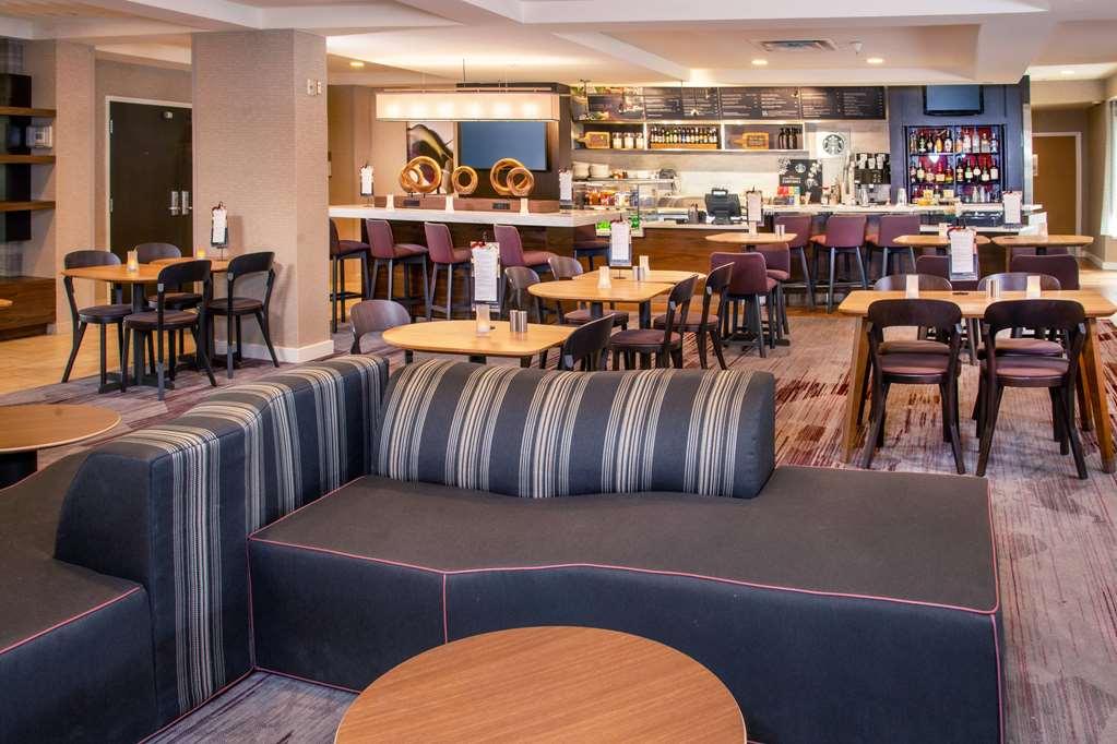 Sonesta Select Allentown Bethlehem Airport Restaurant photo